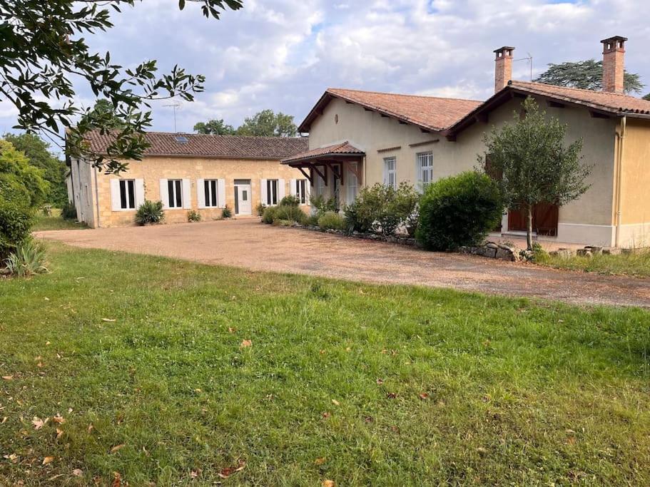 Ancien Chai Renove Dans Un Parc Clos De 3 Hectares Lamothe-Montravel ภายนอก รูปภาพ